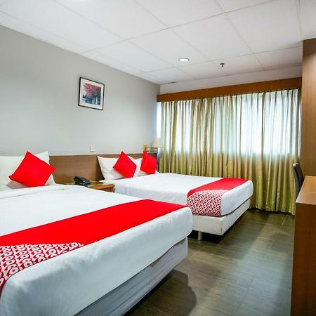 Oyo 106 Beach Hotel Singapore Esterno foto