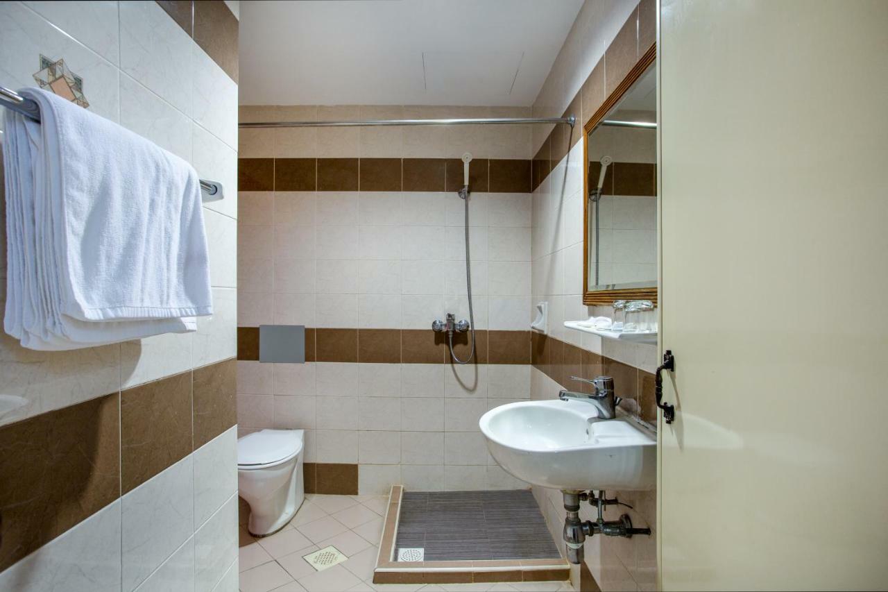 Oyo 106 Beach Hotel Singapore Esterno foto
