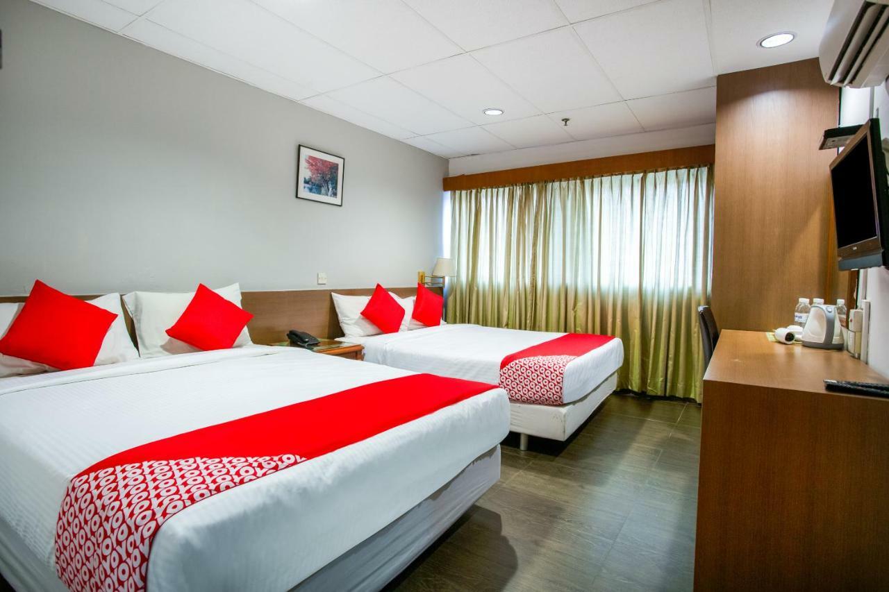 Oyo 106 Beach Hotel Singapore Esterno foto